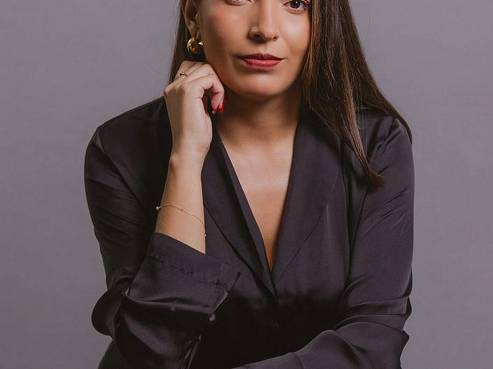 Johanna Gonzalez headshots