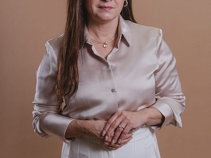 Jezabel Maisonet headshots